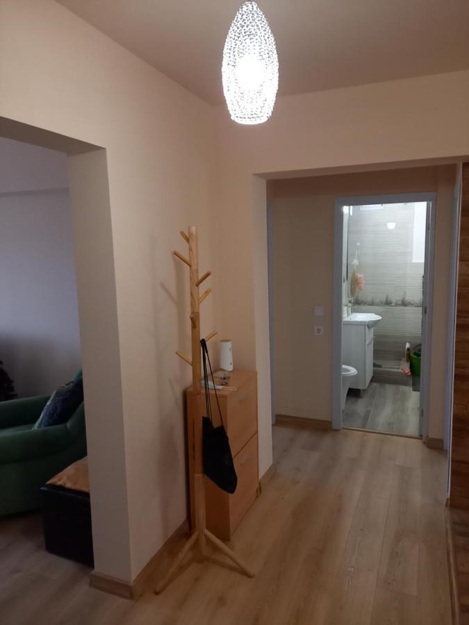 Tei Lägenhet Oradea Exteriör bild